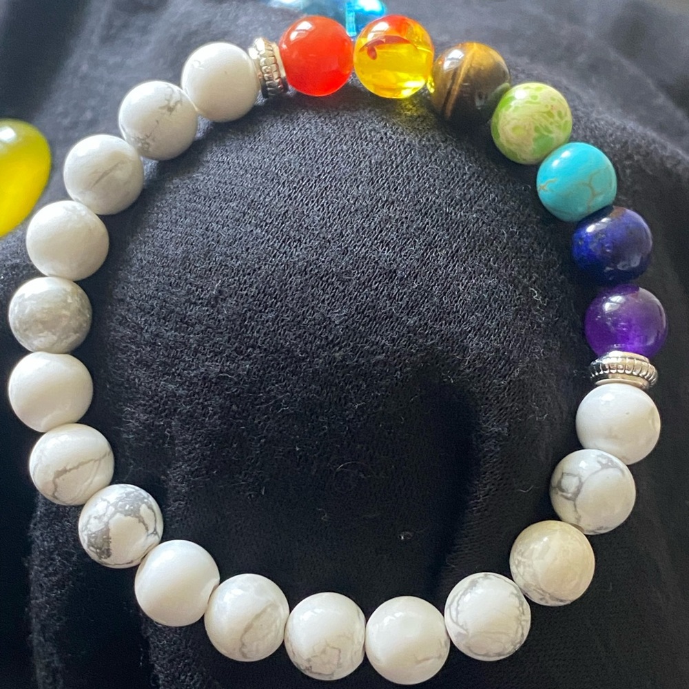 White Turquoise Chakra Bracelet (unisex)
